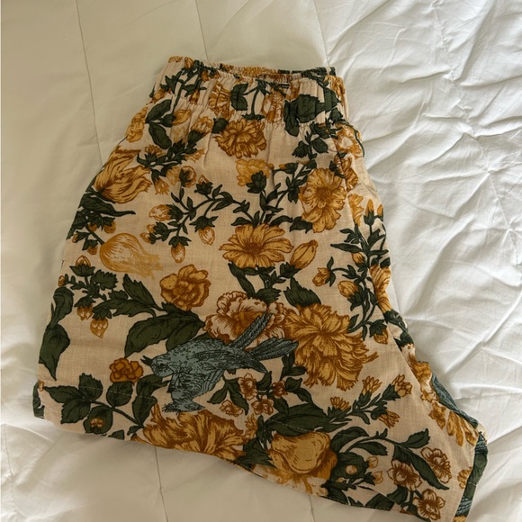 Linen shorts - Picture 2 of 3